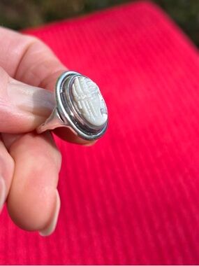 Antique Sterling Silver Mother-of-Pearl Cameo Ring “Camexco” lately